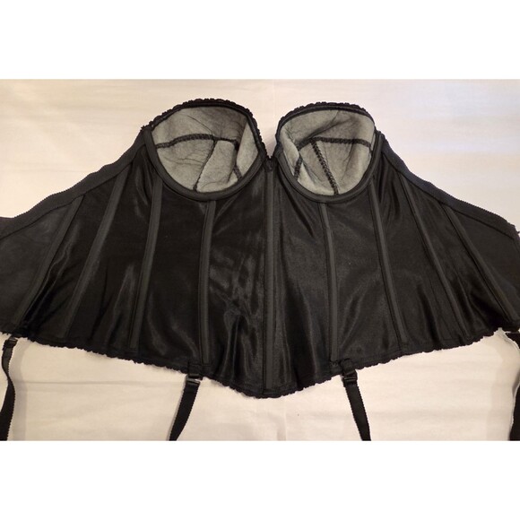 Vintage Carnival Black Bustier Corset 36C | Made in USA | All 4 Garter Straps - Picture 4 of 15